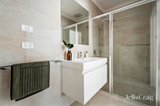 https://images.listonce.com.au/custom/160x/listings/32-caravelle-crescent-strathmore-heights-vic-3041/974/01809974_img_13.jpg?MgTd7oyRDiI
