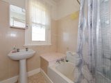 https://images.listonce.com.au/custom/160x/listings/32-clota-avenue-box-hill-vic-3128/777/01743777_img_07.jpg?t5zNvrMKHP8