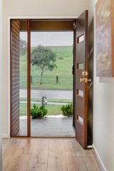 https://images.listonce.com.au/custom/160x/listings/32-cloughs-road-mernda-vic-3754/067/01439067_img_07.jpg?I46o4PYEAdM