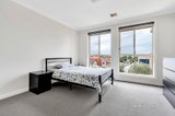 https://images.listonce.com.au/custom/160x/listings/32-colchester-circuit-roxburgh-park-vic-3064/531/01628531_img_15.jpg?x5ITH8ItvVo