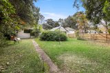 https://images.listonce.com.au/custom/160x/listings/32-croydon-road-croydon-vic-3136/150/01523150_img_10.jpg?kU6jtWJSBnw