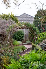 https://images.listonce.com.au/custom/160x/listings/32-curtis-avenue-watsonia-vic-3087/885/01941885_img_16.jpg?Ijq8GUiwS-k