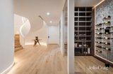 https://images.listonce.com.au/custom/160x/listings/32-davis-street-kew-vic-3101/707/01904707_img_29.jpg?Rv5fx0lanm8