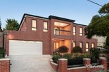 https://images.listonce.com.au/custom/160x/listings/32-dunscombe-avenue-glen-waverley-vic-3150/658/01922658_img_01.jpg?GoQ9R66G3-U