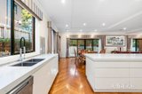 https://images.listonce.com.au/custom/160x/listings/32-dunscombe-avenue-glen-waverley-vic-3150/658/01922658_img_09.jpg?IV8HcuGuKOE