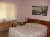 https://images.listonce.com.au/custom/160x/listings/32-elizabeth-street-castlemaine-vic-3450/239/00616239_img_04.jpg?rzoihXJJlxA