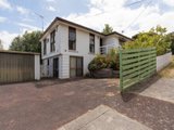 https://images.listonce.com.au/custom/160x/listings/32-erskine-ridge-mooroolbark-vic-3138/091/01524091_img_02.jpg?g_M9bJogIMI