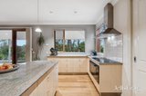 https://images.listonce.com.au/custom/160x/listings/32-fairview-avenue-croydon-north-vic-3136/270/01821270_img_09.jpg?rg02wJFoUi4