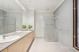 https://images.listonce.com.au/custom/160x/listings/32-fairview-avenue-croydon-north-vic-3136/270/01821270_img_12.jpg?pHoE-Bzl46A