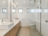 https://images.listonce.com.au/custom/160x/listings/32-first-settlement-drive-sorrento-vic-3943/120/00935120_img_11.jpg?VC2i4IgDoYE