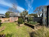 https://images.listonce.com.au/custom/160x/listings/32-foster-street-south-geelong-vic-3220/388/01581388_img_10.jpg?SPCHVOH0Ljg