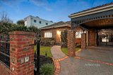 https://images.listonce.com.au/custom/160x/listings/32-glenbervie-road-strathmore-vic-3041/376/01566376_img_01.jpg?iuYFAKkEHvc