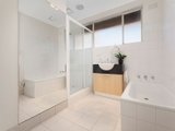 https://images.listonce.com.au/custom/160x/listings/32-greig-court-elwood-vic-3184/407/01793407_img_04.jpg?IHOS4LLfYGw