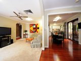 https://images.listonce.com.au/custom/160x/listings/32-hampton-parade-west-footscray-vic-3012/706/01202706_img_03.jpg?_Ne3ZpIwwIk