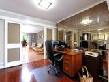 https://images.listonce.com.au/custom/160x/listings/32-hampton-parade-west-footscray-vic-3012/706/01202706_img_12.jpg?ePz505B75Qs