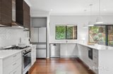 https://images.listonce.com.au/custom/160x/listings/32-henry-street-taradale-vic-3447/902/01896902_img_07.jpg?ZZKlGXzXaOE