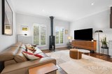 https://images.listonce.com.au/custom/160x/listings/32-henry-street-taradale-vic-3447/902/01896902_img_09.jpg?EoEFvi1uwRo