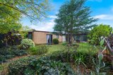 https://images.listonce.com.au/custom/160x/listings/32-iona-drive-sebastopol-vic-3356/985/01706985_img_08.jpg?k1OGgbyFfMs