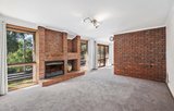 https://images.listonce.com.au/custom/160x/listings/32-james-milne-drive-croydon-north-vic-3136/921/01926921_img_09.jpg?3OY08MVbweA