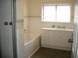 https://images.listonce.com.au/custom/160x/listings/32-joseph-street-ballarat-east-vic-3350/592/01575592_img_05.jpg?WnKd7531hMQ