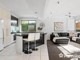 https://images.listonce.com.au/custom/160x/listings/32-larnook-crescent-mooroolbark-vic-3138/497/01526497_img_03.jpg?cwxATdR5jZs