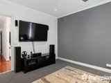 https://images.listonce.com.au/custom/160x/listings/32-larnook-crescent-mooroolbark-vic-3138/497/01526497_img_10.jpg?3ftmGZ3a9ig