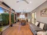 https://images.listonce.com.au/custom/160x/listings/32-larnook-crescent-mooroolbark-vic-3138/497/01526497_img_12.jpg?wwIDpqlerfM