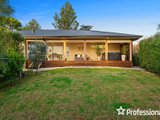 https://images.listonce.com.au/custom/160x/listings/32-larnook-crescent-mooroolbark-vic-3138/497/01526497_img_13.jpg?9mRlmaoSfNk