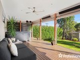 https://images.listonce.com.au/custom/160x/listings/32-larnook-crescent-mooroolbark-vic-3138/497/01526497_img_24.jpg?iDJ6wSmfKuE