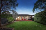 https://images.listonce.com.au/custom/160x/listings/32-larnook-crescent-mooroolbark-vic-3138/616/01212616_img_12.jpg?9jEQr2Z6dLg