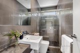 https://images.listonce.com.au/custom/160x/listings/32-lees-street-mckinnon-vic-3204/329/01700329_img_08.jpg?8287QOjD1xQ