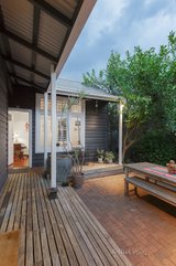 https://images.listonce.com.au/custom/160x/listings/32-leslie-street-richmond-vic-3121/991/00713991_img_11.jpg?KyayKuF20C0