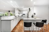 https://images.listonce.com.au/custom/160x/listings/32-lilian-parade-eltham-vic-3095/779/01082779_img_02.jpg?G1D-KKIg_Nk