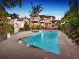 https://images.listonce.com.au/custom/160x/listings/32-linckens-crescent-balwyn-vic-3103/503/01684503_img_01.jpg?ahx0x2YntbA