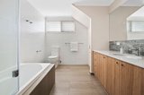 https://images.listonce.com.au/custom/160x/listings/32-lincoln-avenue-sorrento-vic-3943/701/01765701_img_02.jpg?-QDDi55KK4I