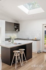 https://images.listonce.com.au/custom/160x/listings/32-linda-street-coburg-vic-3058/887/01815887_img_21.jpg?bttEYp3RWCI