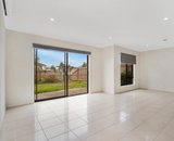 https://images.listonce.com.au/custom/160x/listings/32-linden-drive-keysborough-vic-3173/909/01780909_img_03.jpg?j_KOse4ZuCs