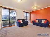 https://images.listonce.com.au/custom/160x/listings/32-macneil-drive-altona-meadows-vic-3028/444/01202444_img_03.jpg?bG1a3IOKOdg