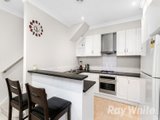 https://images.listonce.com.au/custom/160x/listings/32-mckelvie-court-glen-waverley-vic-3150/162/01661162_img_02.jpg?FK_98IrY4Uo