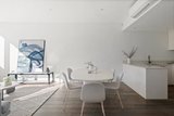 https://images.listonce.com.au/custom/160x/listings/32-mercer-rd-armadale-vic-3143/949/01724949_img_06.jpg?8wc-i3LudOs