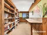 https://images.listonce.com.au/custom/160x/listings/32-mercia-avenue-the-basin-vic-3154/902/01525902_img_06.jpg?P7C9fuaOAhI