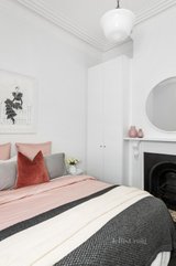 https://images.listonce.com.au/custom/160x/listings/32-mountain-street-south-melbourne-vic-3205/243/01260243_img_11.jpg?4ohfFHv-aD8
