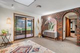 https://images.listonce.com.au/custom/160x/listings/32-mundara-drive-ringwood-vic-3134/722/01369722_img_08.jpg?1J60RCGy5ME