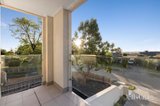 https://images.listonce.com.au/custom/160x/listings/32-octantis-street-doncaster-east-vic-3109/886/01984886_img_12.jpg?Y1Z4uUT7G-Y