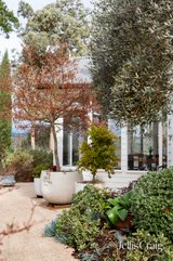 https://images.listonce.com.au/custom/160x/listings/32-osborne-road-north-warrandyte-vic-3113/474/01937474_img_24.jpg?VPujsqjYC2A