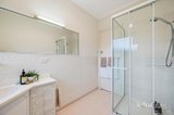 https://images.listonce.com.au/custom/160x/listings/32-pamay-road-mount-waverley-vic-3149/048/01888048_img_09.jpg?uGzZW7yp9ZA