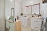 https://images.listonce.com.au/custom/160x/listings/32-primrose-street-wendouree-vic-3355/828/01519828_img_10.jpg?s7xw6iVzRo0