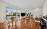 https://images.listonce.com.au/custom/160x/listings/32-raynes-street-balwyn-vic-3103/072/01890072_img_02.jpg?ygLIH74q1GQ