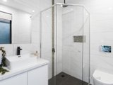 https://images.listonce.com.au/custom/160x/listings/32-renshaw-street-doncaster-east-vic-3109/522/01649522_img_14.jpg?pRJ-7LwH3xs