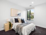 https://images.listonce.com.au/custom/160x/listings/32-renshaw-street-doncaster-east-vic-3109/522/01649522_img_15.jpg?rGUVUmqrPVw